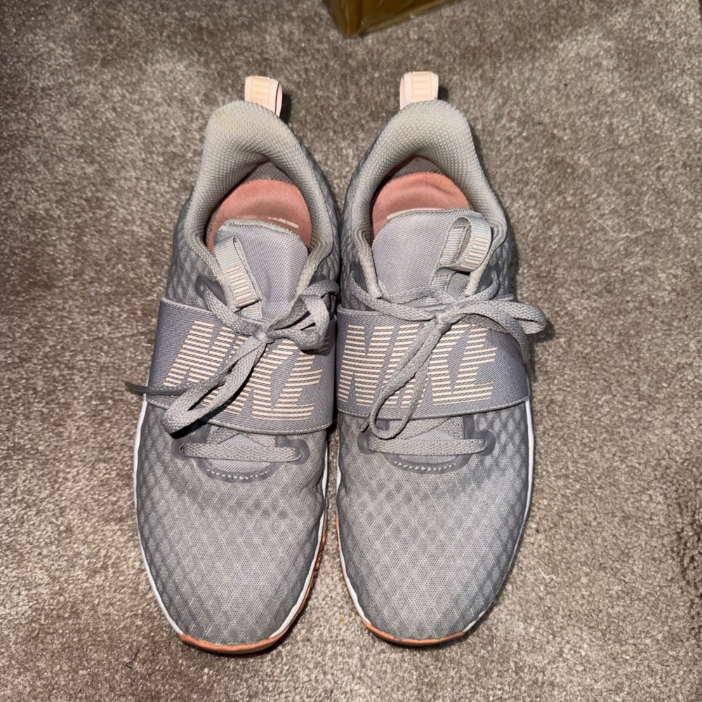 Nike Gray and Pink Women's Sneakers